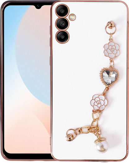 Galaxy A24 Kılıf El Tutamaçlı Kamera Korumalı Mnc Taka Silikon Kapak-Beyaz
