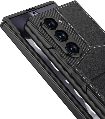 Galaxy Z Fold 6 Kılıf Karbon Fiber Deri Kartlıklı Mnc Kıpta Dik Açılan Kartlıklı Kapak-Siyah
