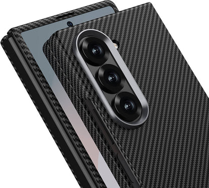 Galaxy Z Fold 6 Kılıf Kamera Korumalı Karbon Fiber Tasarımlı Arka Yüzey Mnc Kıpta Karbon Kapak-Kırm