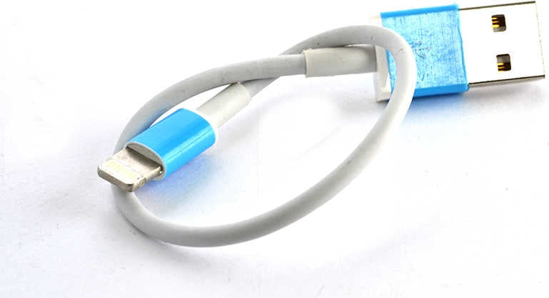 Rengareng Beyaz Lightning Beyaz 25-30 cm Kısa USB Kablo