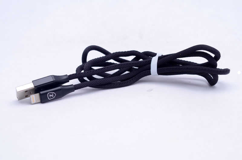 Rengareng Kırmızı Metal Uçlu Lightning USB Kablo