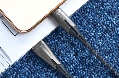 Rengareng Mavi Lightning Focus USB Kablo